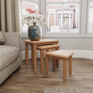 Exeter Light Oak Furniture Nest Of 3 Tables