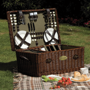 Lifestyle Outdoor Living Family Sized Willow Picnic Hamper