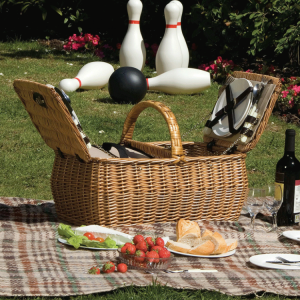 Lifestyle Outdoor Living Dorothy Willow Picnic Hamper