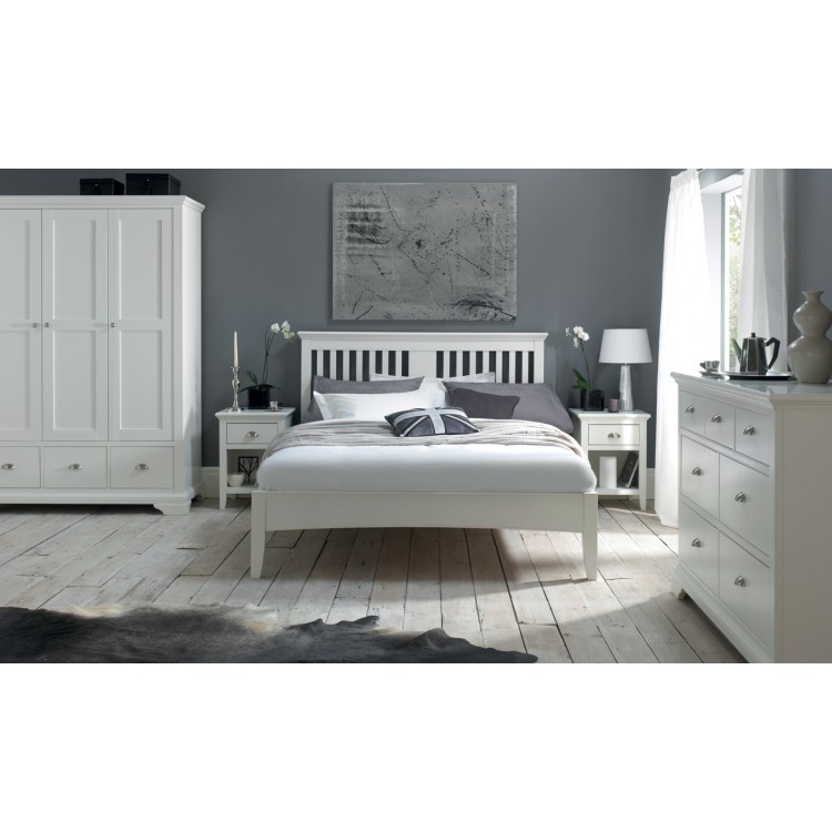 Hampstead White Painted Furniture Double 4ft6 Bedroom Set